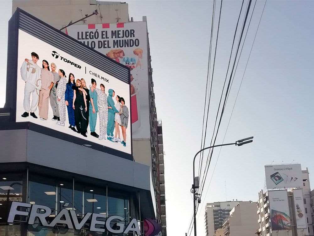 Topper impactó a nivel nacional en su campaña DOOH con Taggify — Imagen 1