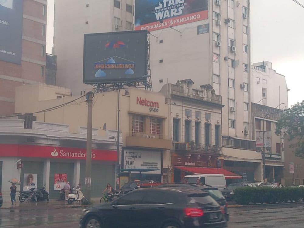 Ace - Comprando los días de Lluvia - Programmatic Out of Home — Imagen 2
