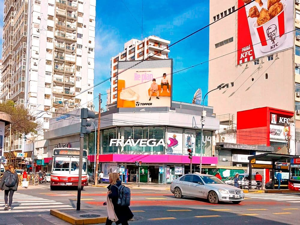 Topper's DOOH campaign achieves national impact with Taggify — Image 2
