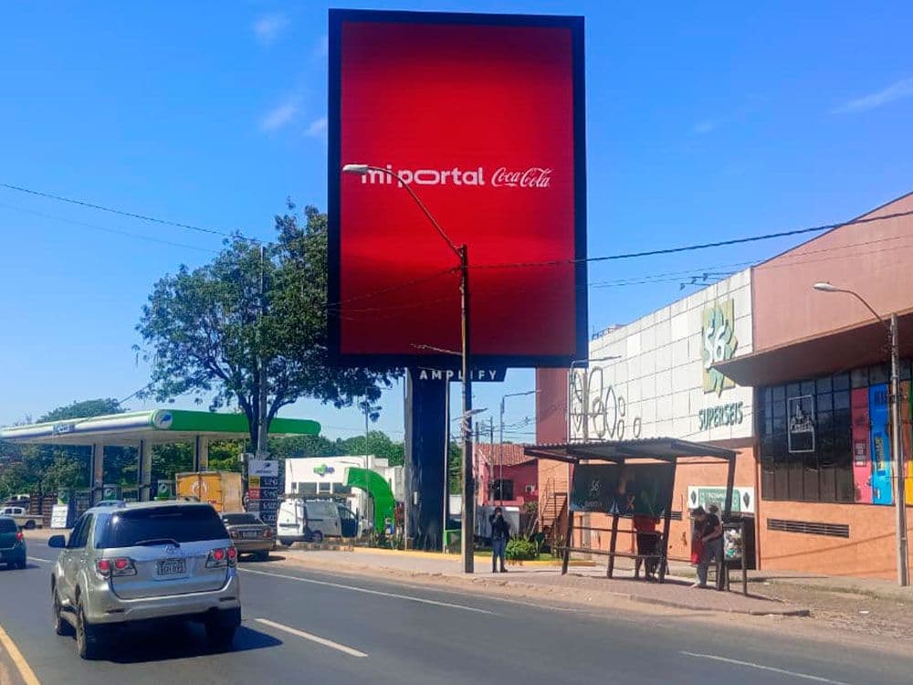 Coca-Cola Celebrated Christmas with pDOOH and Taggify in Paraguay — Image 1