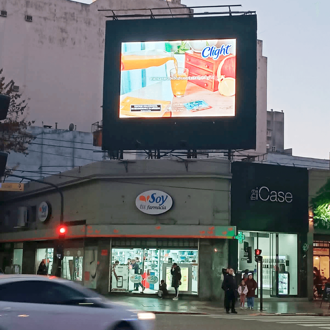 Clight se destaca con su campaña de DOOH y contenido de sus usuarios — Imagen 1