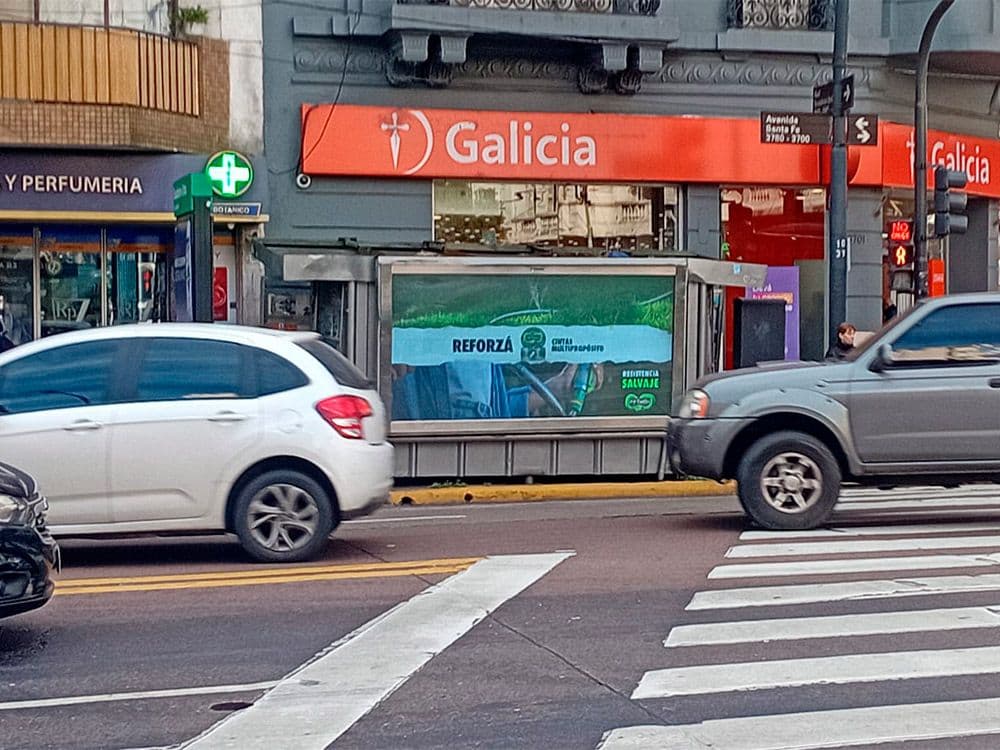 Python causa sensación con su campaña pDOOH con Taggify — Imagen 3