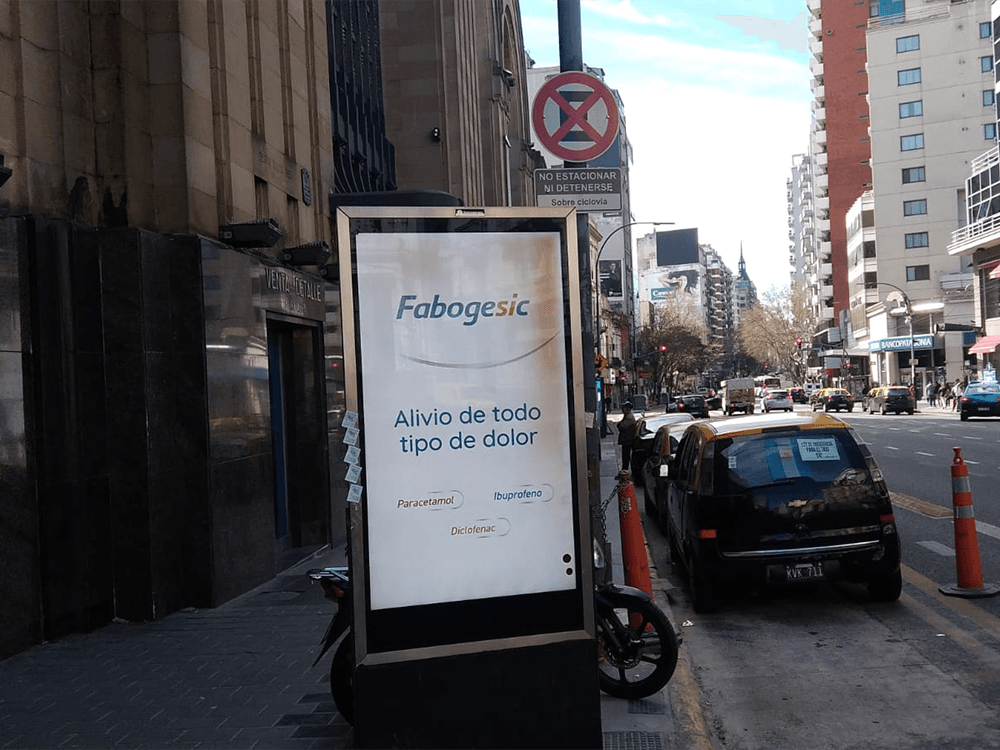 Fabogesic amplifica su presencia con una campaña pDOOH con Taggify — Imagen 2