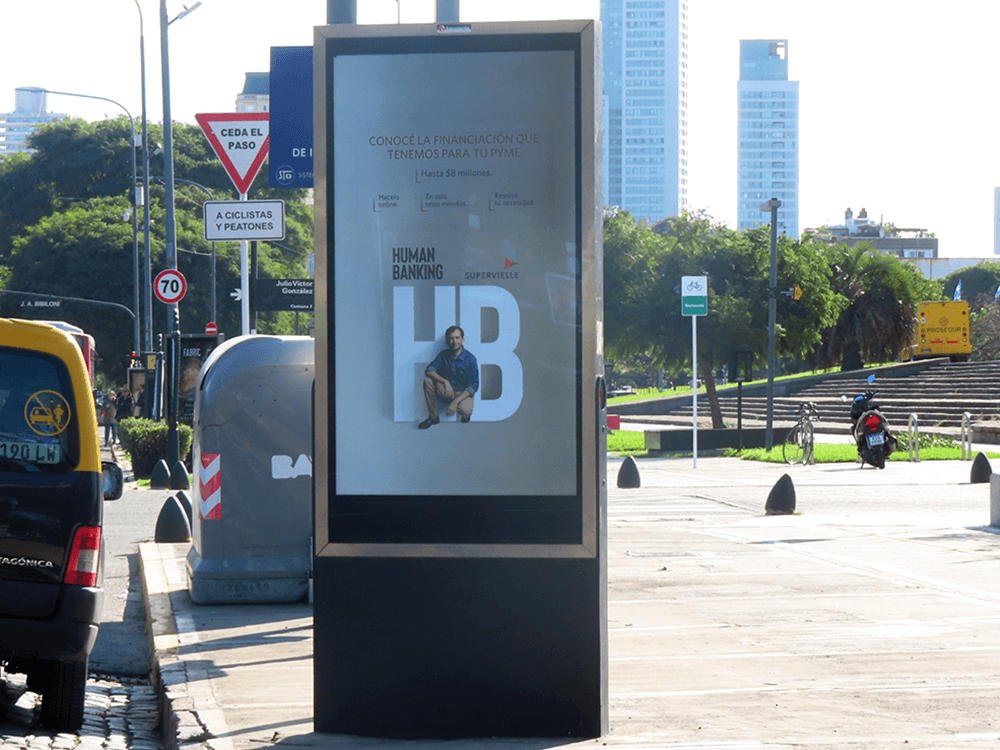 Impacto visual en tiempo real: La campaña programática de Banco Supervielle en Buenos Aires — Imagen 2