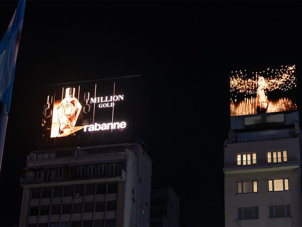 Paco Rabanne fascina en campaña exclusiva DOOH con Taggify — Imagen 2