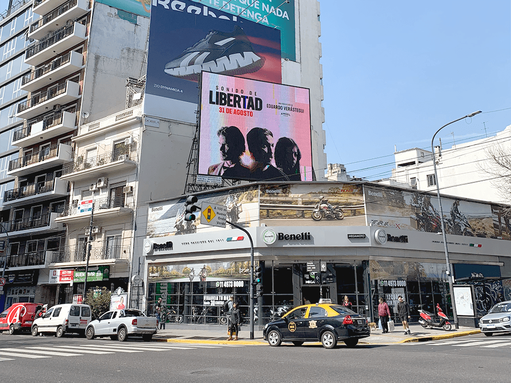 La película “Sound of Freedom” potenció su estreno en Digital Out-of-Home (DOOH con Taggify — Imagen 3