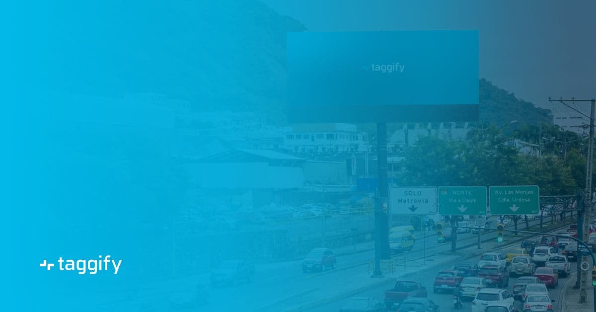 Cómo la publicidad programática exterior impulsa la eficiencia y simplifica procesos