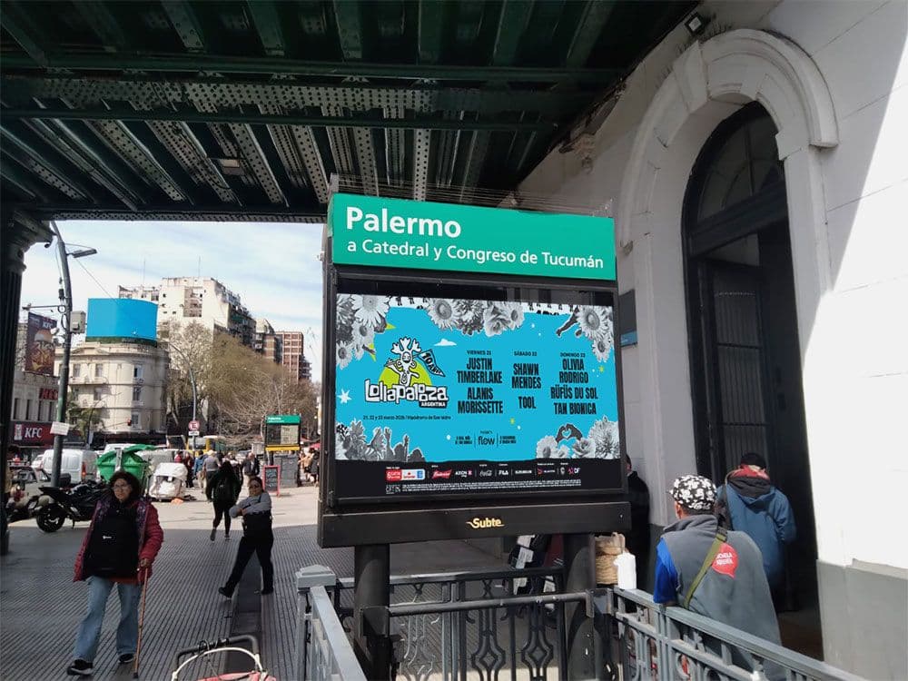 Lollapalooza unveiled its 2025 lineup at DOOH with Taggify — Image 2