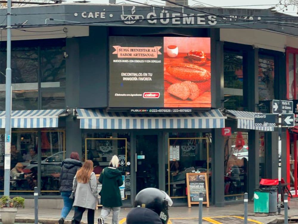 Calsa potenció su publicidad exterior con el DSP de Taggify — Imagen 3