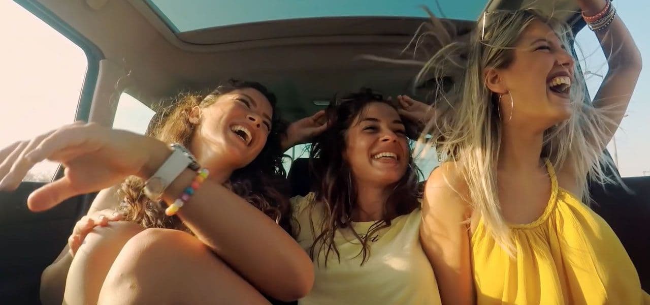 Banco Santander para Mujeres - Programática DOOH Targeting demografico