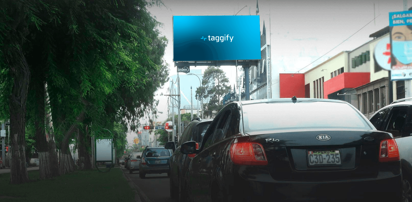 Lima - Surquillo - Av. Andrés Aramburú Cdra. 6 , Lima