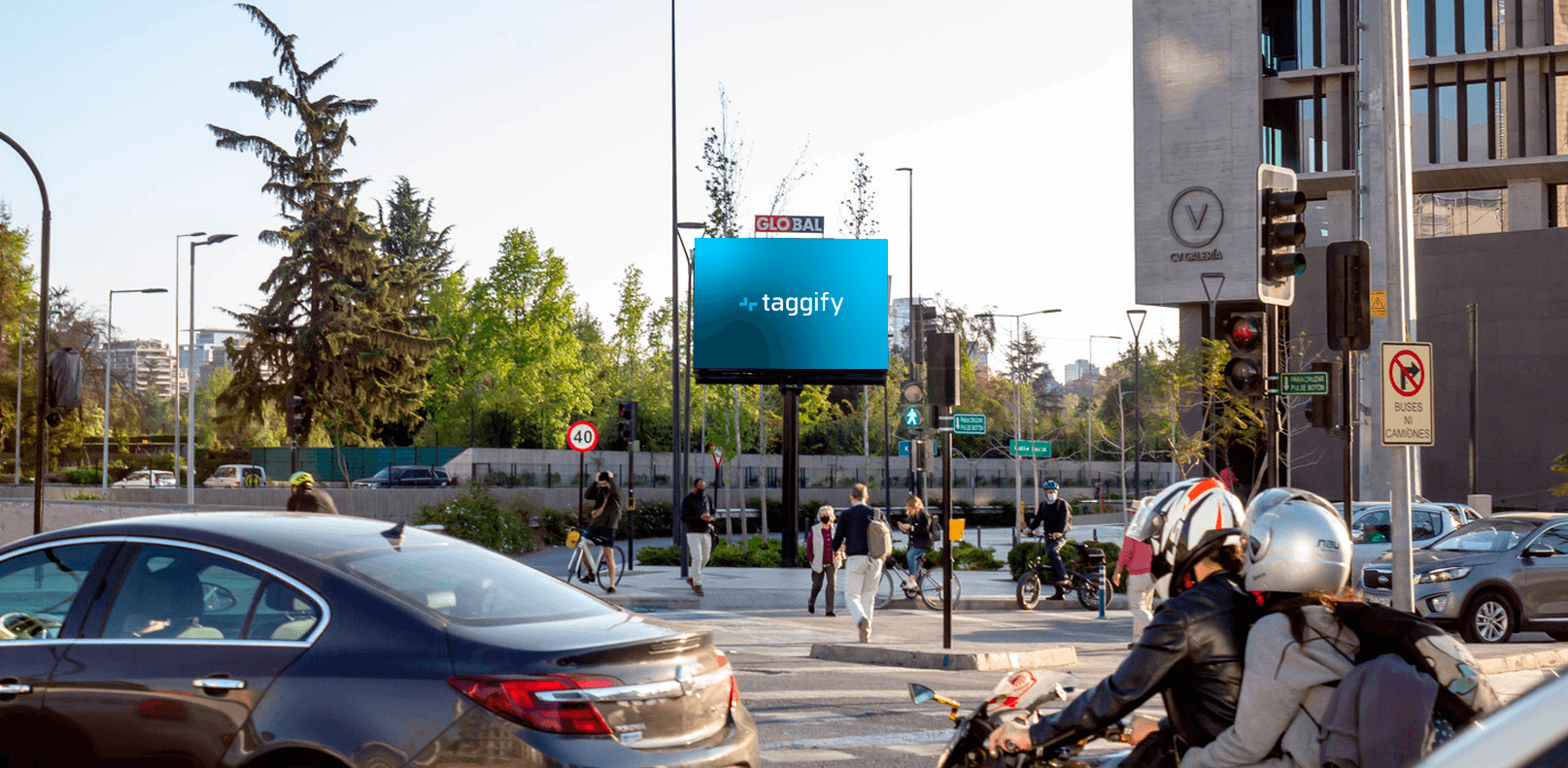 Santiago - Vitacura - Alonso de Córdova y Vespucio Norte, Vitacura