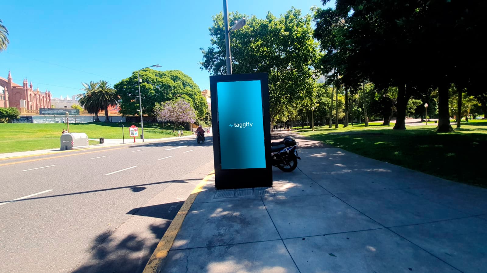 CABA - Recoleta - Av. del Libertador y Pueyrredón - Recoleta, Argentina