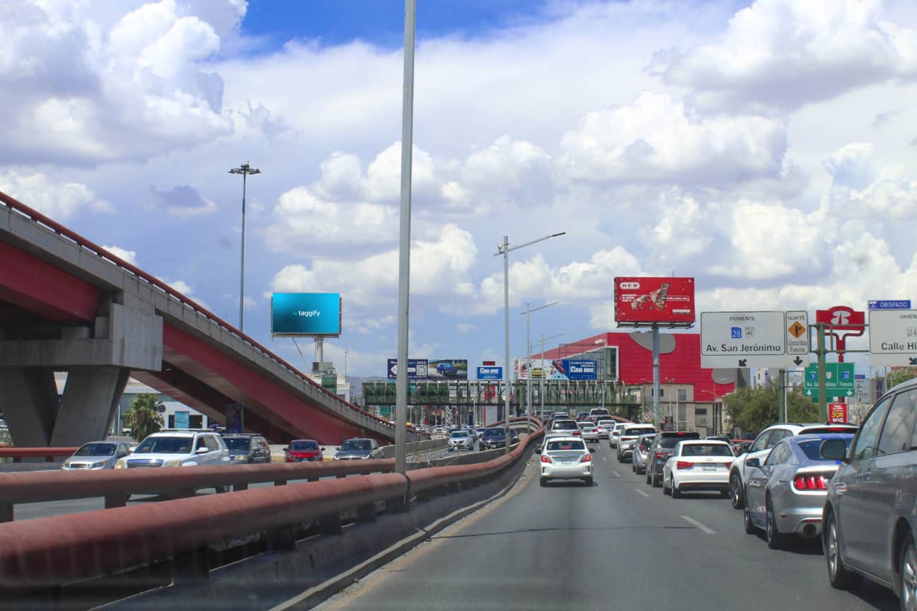 Monterrey - Av. Gonzalitos Y Consititucion-car One V2 - Monterrey · Av. Gonzalitos Y Consititucion-car One V2
