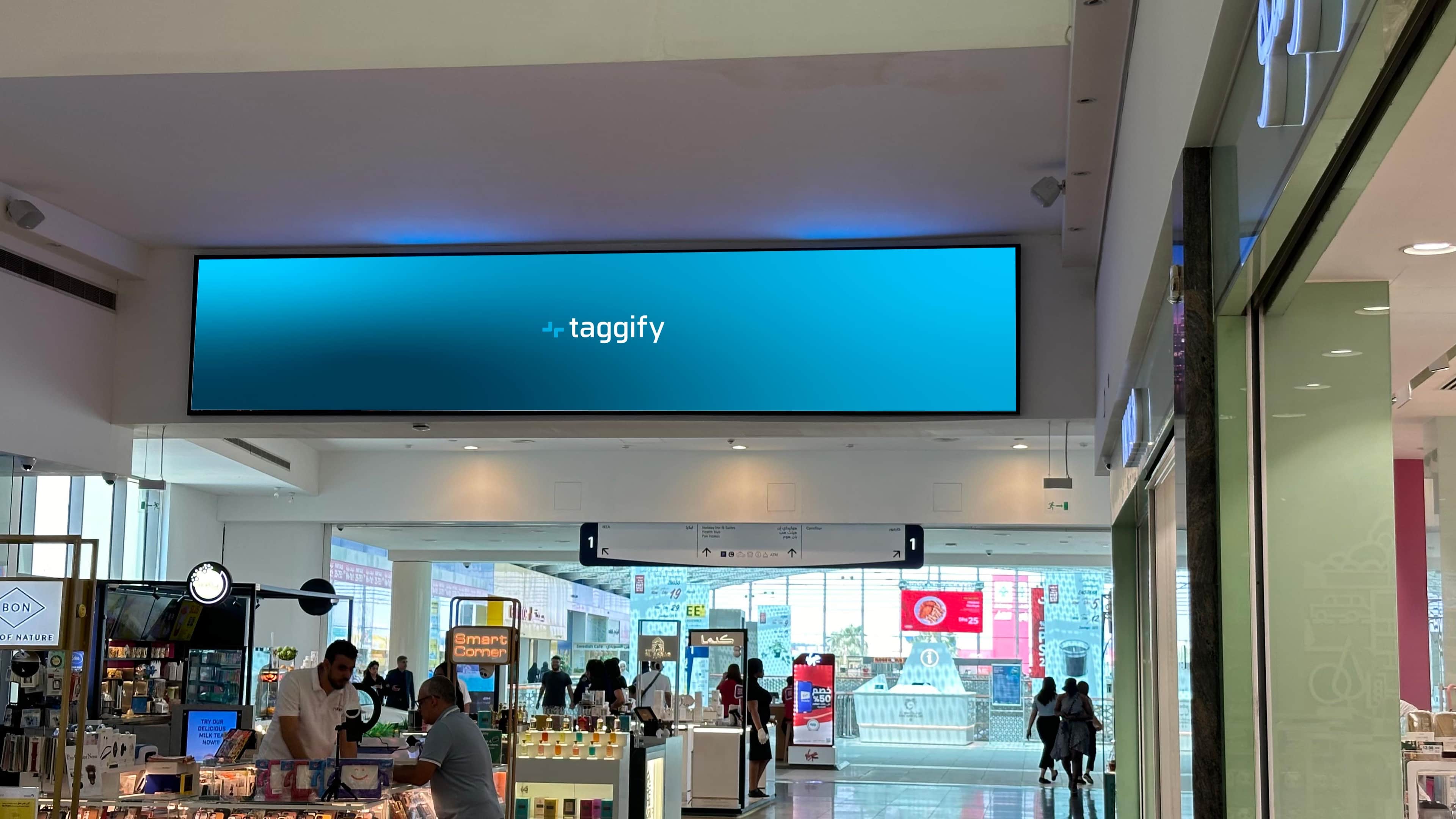 Dubai - Dubai Festival City - Led Display 04 - Dubai · Dubai Festival City - Led Display 04