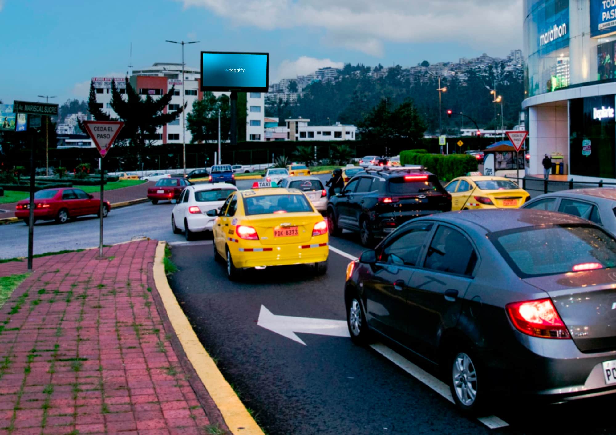 Quito - La Delicia - Av Mariscal Sucre Y Av Manuel Cordova Galarza Redondel Cc El Condado - Carcelén · Av Mariscal Sucre Y Av Manuel Cordova Galarza Redondel Cc El Condado