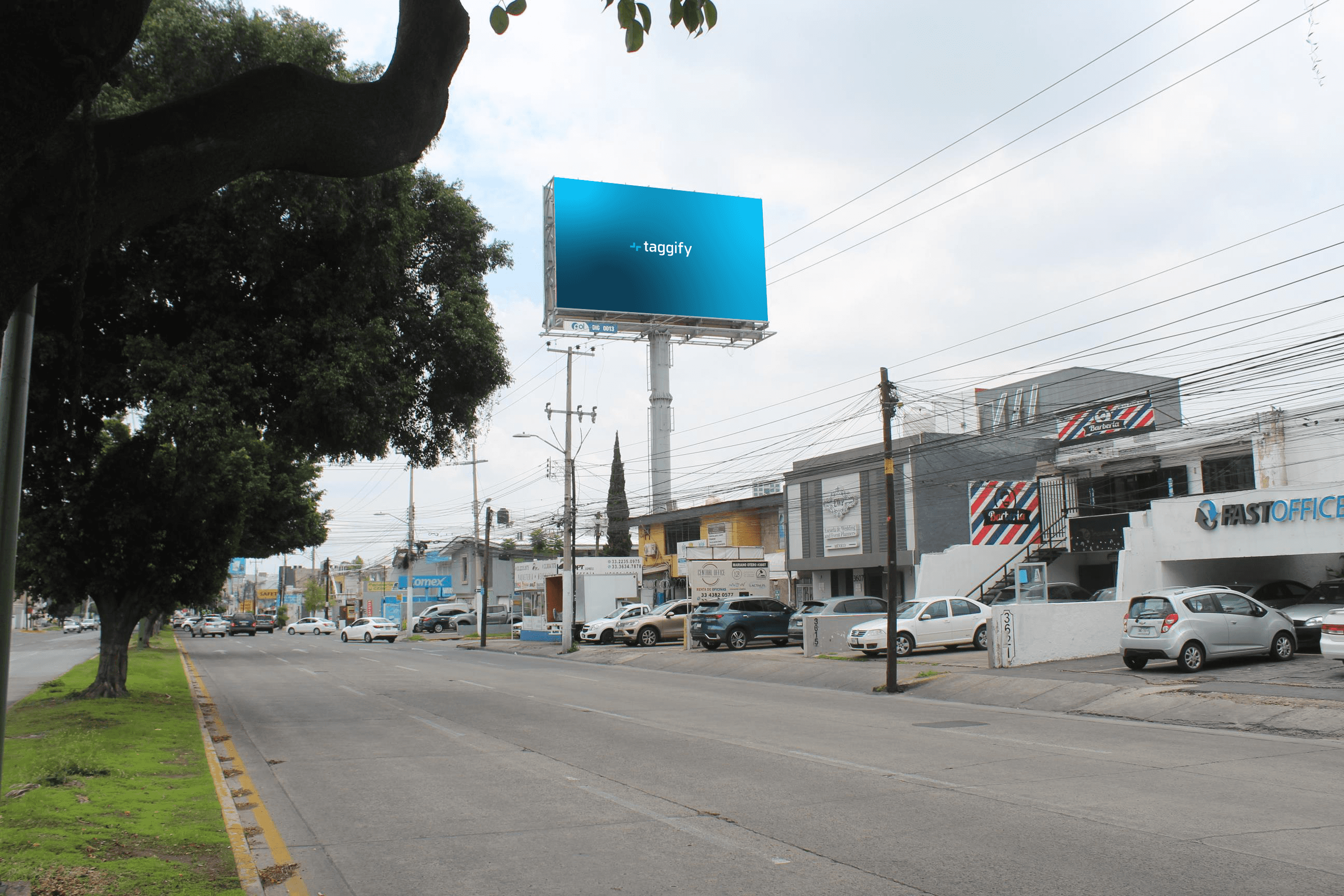Guadalajara - Mariano Otero Y Patria (plaza Perla) - Región Centro · Mariano Otero Y Patria (plaza Perla)